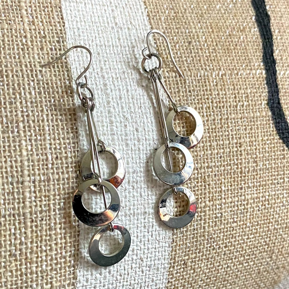 Silver Circles Dangle Earrings :)